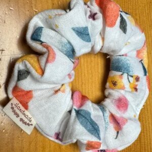 Haargummi Musselin Stoff Weiss mit Äpfeln