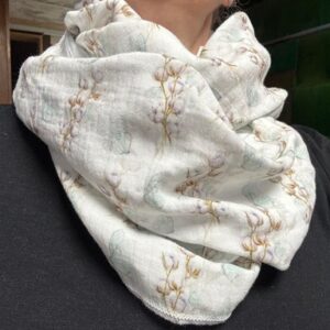 Halstuch Musselin Stoff Weiss mit Blumen