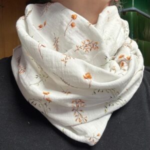 Halstuch Musselin Stoff Weiss mit Zweigen