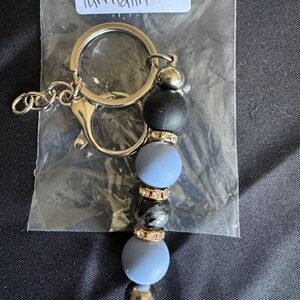 Schlüsselanhänger Blau und Schwarz mit Turmalin