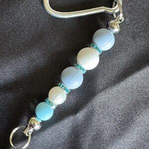 Schlüsselanhänger Helblau und Weiss