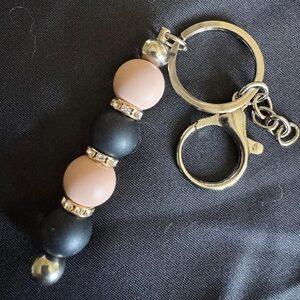 Schlüsselanhänger Rosa und Schwarz